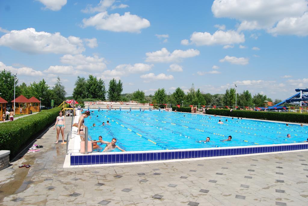 Termal Kemping Apartmanok Tiszaújváros Εξωτερικό φωτογραφία