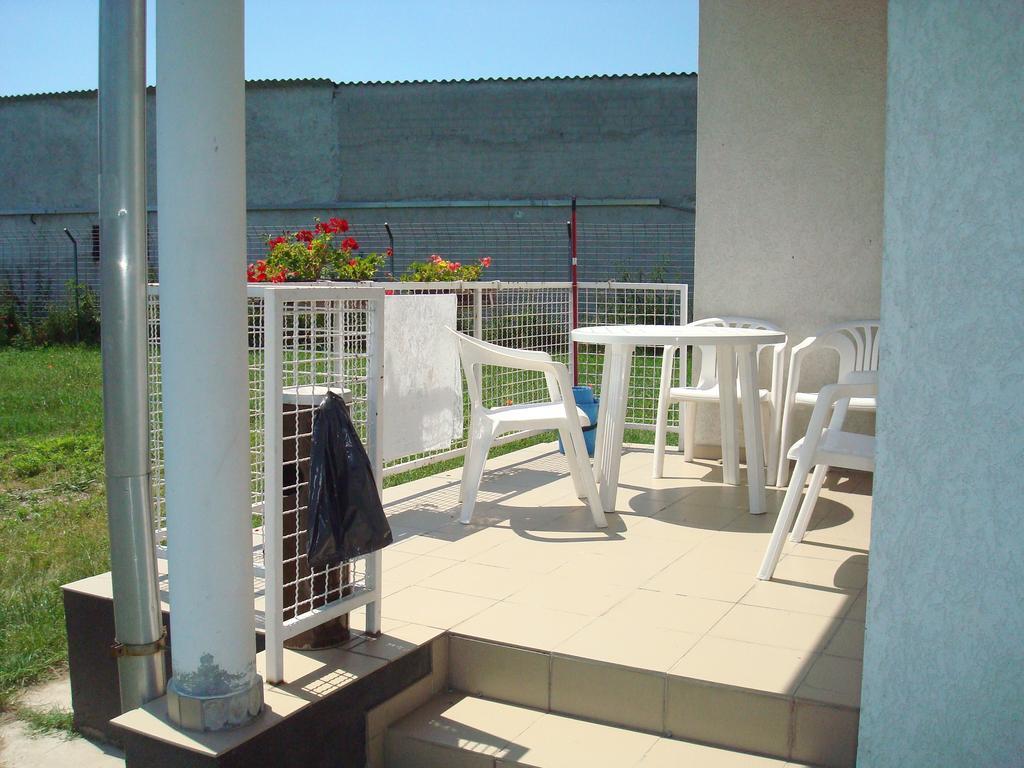 Termal Kemping Apartmanok Tiszaújváros Δωμάτιο φωτογραφία
